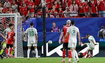 Austrian and Algerian players in action at the 2026 FIFA World Cup.