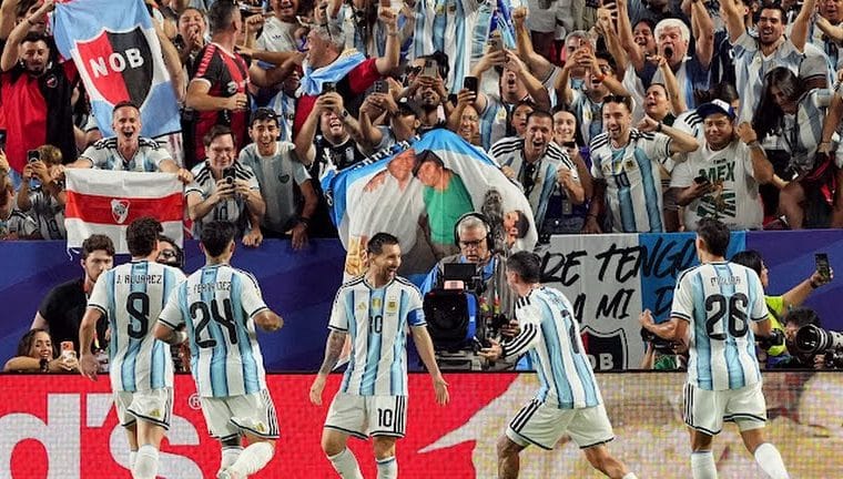 Lionel Messi celebrates with his Argentine teammates at the 2026 FIFA World Cup