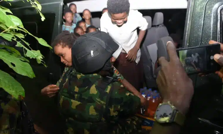 Nigerian Army with rescued Oyo Pupil