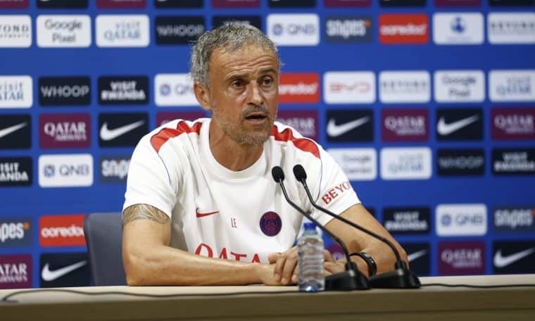 PSG Coach Luis Enrique