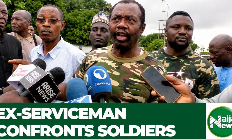 Ex-Serviceman Confronts Soldiers: “I Was Not Afraid Of Guns” — Challenges Soldiers Blocking Protest
