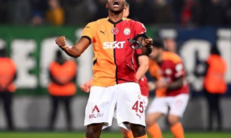 Victor Osimhen celebrates after scoring in his first match of the 2026-2027 Turkish League season on August 14.