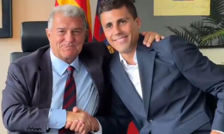 FC Barcelona President Joan Laporta and his new signing Rodri.