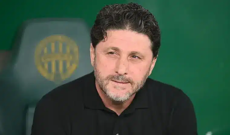 Trabzonspor head coach Fatih Tekke.