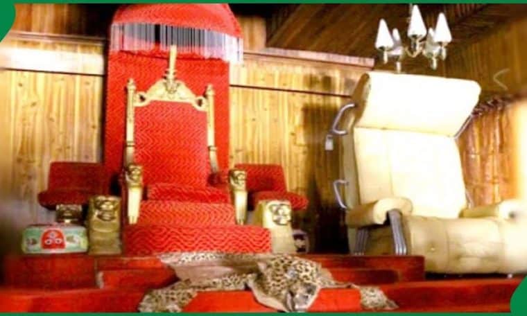 Awujale Stool - Awujale of Ijebuland