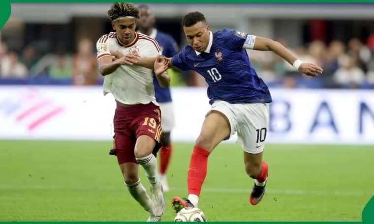 2026 Ballon d'Or contenders Lamine Yamal and Kylian Mbappe in action.