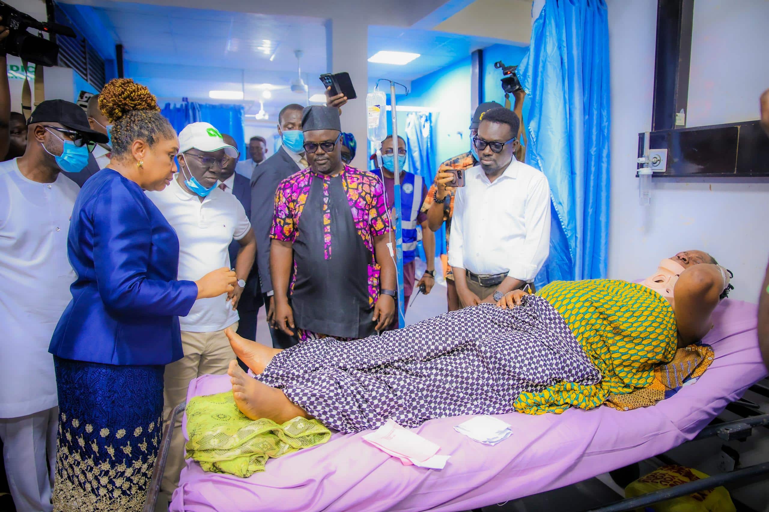 Edo State Governor Monday Okpebholo and his entourage paying a sympathy visit to the victims of the fire outbreak.